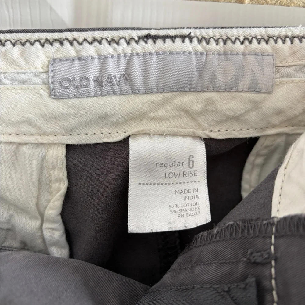Old Navy Women's Charcoal Flare Jeans - Picture 3 of 8